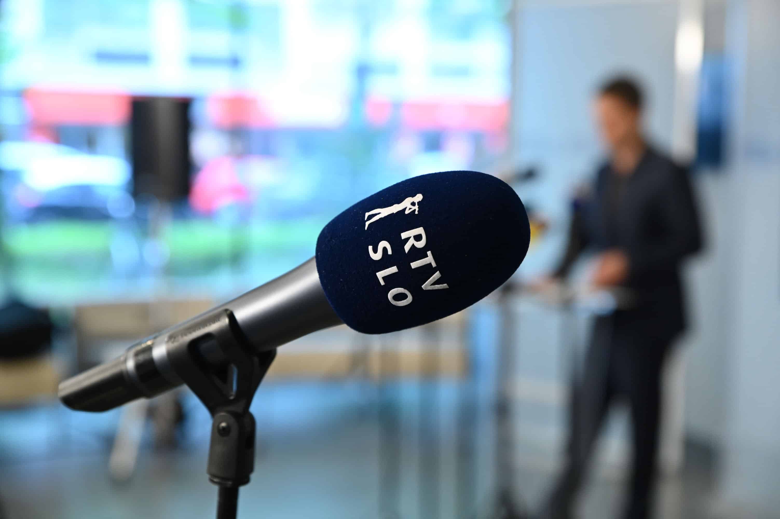 Ustavno sodišče naj bi odpravilo začasno zadržanje novele zakona o RTVS