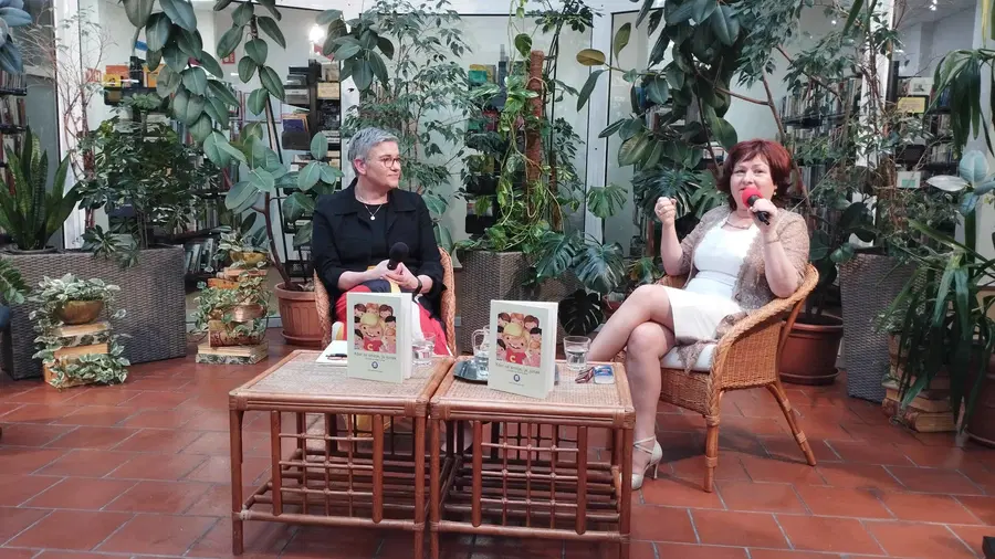 Knjigo "Kdor se smeje, je junak" predstavili v lahkem branju v knjižnici Ksaverja Meška