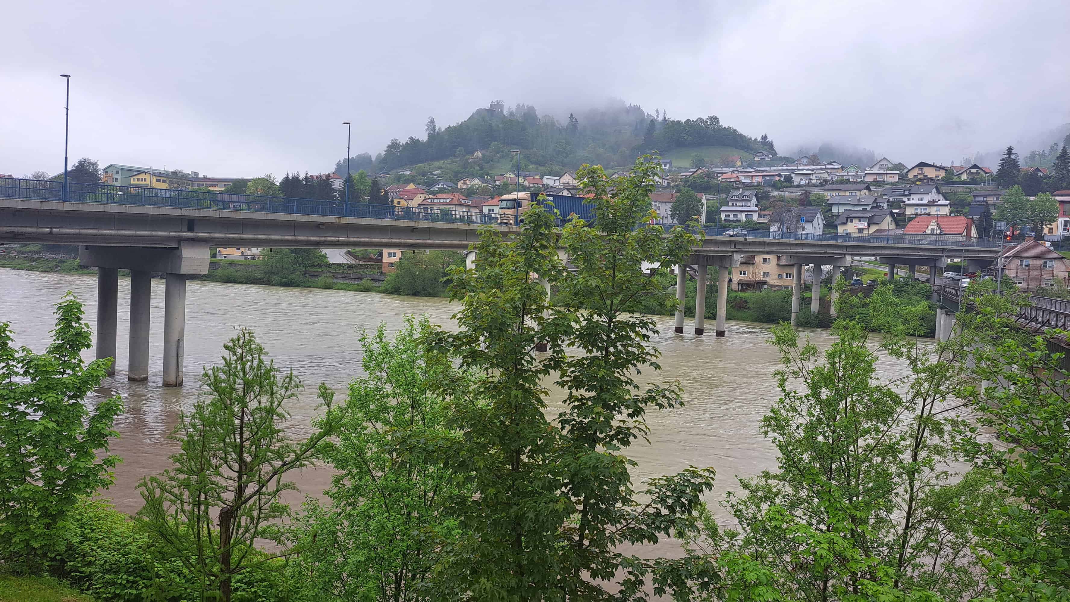 Ministrstvo ob pozivu glede poplav na Dravi: Predplačila po poplavah 2023 niso odškodnina