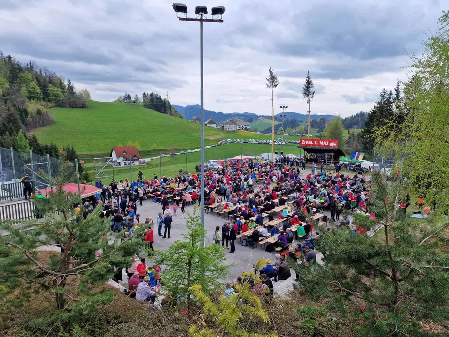 Tradicionalno prvomajsko srečanje je potekalo tudi na Graški Gori