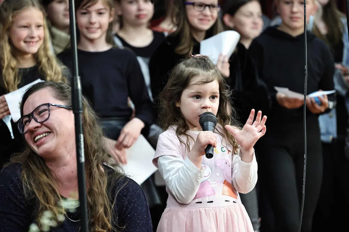 Vabljeni na dobrodelni koncert "Življenje za Karolino"