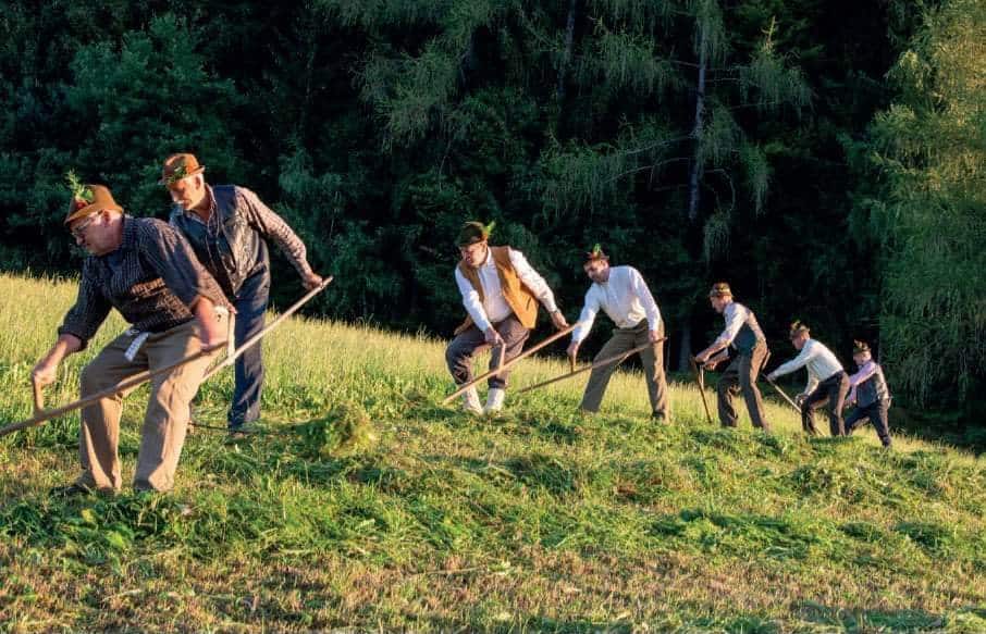Na Koroškem tradicionalna kmečka opravila posneli v dokumentarnih filmih