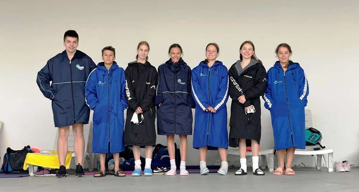 Ravenske plavalke in plavalci osvojili 22 novih medalj