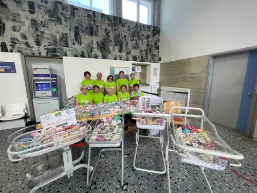 Muce copatarice ponovno razveseljujejo novorojenčke bolnišnice Slovenj Gradec