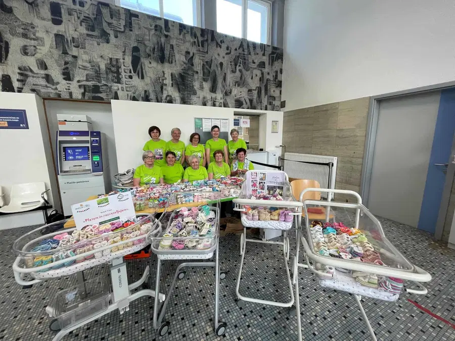 Muce copatarice ponovno razveseljujejo novorojenčke bolnišnice Slovenj Gradec