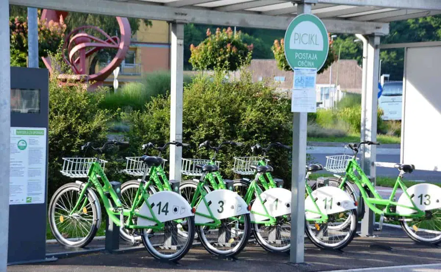 Brezplačna izposoja koles na Ravnah na Koroškem spet na voljo