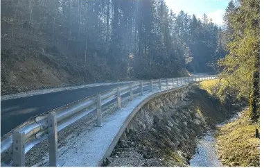 Na Ravnah uspešna sanacija plazu na lokalni cesti Ravne - Šrotnek - Kotlje - Rimski Vrelec