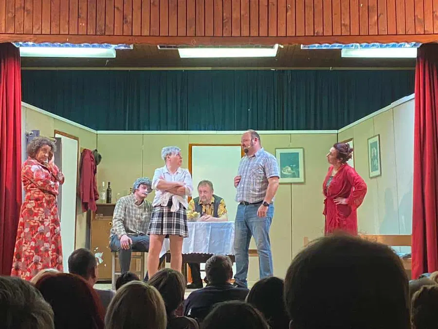 Predstava "Moj Vinko" prihaja v KC Ravne na Koroškem še zadnjič v tej sezoni