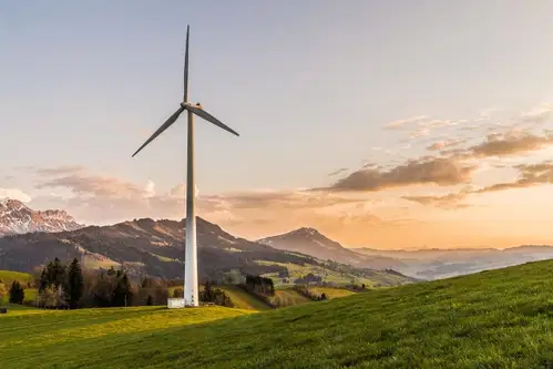 Občina Dravograd napovedala zahtevo za ustavno presojo načrta za vetrno elektrarno Ojstrica