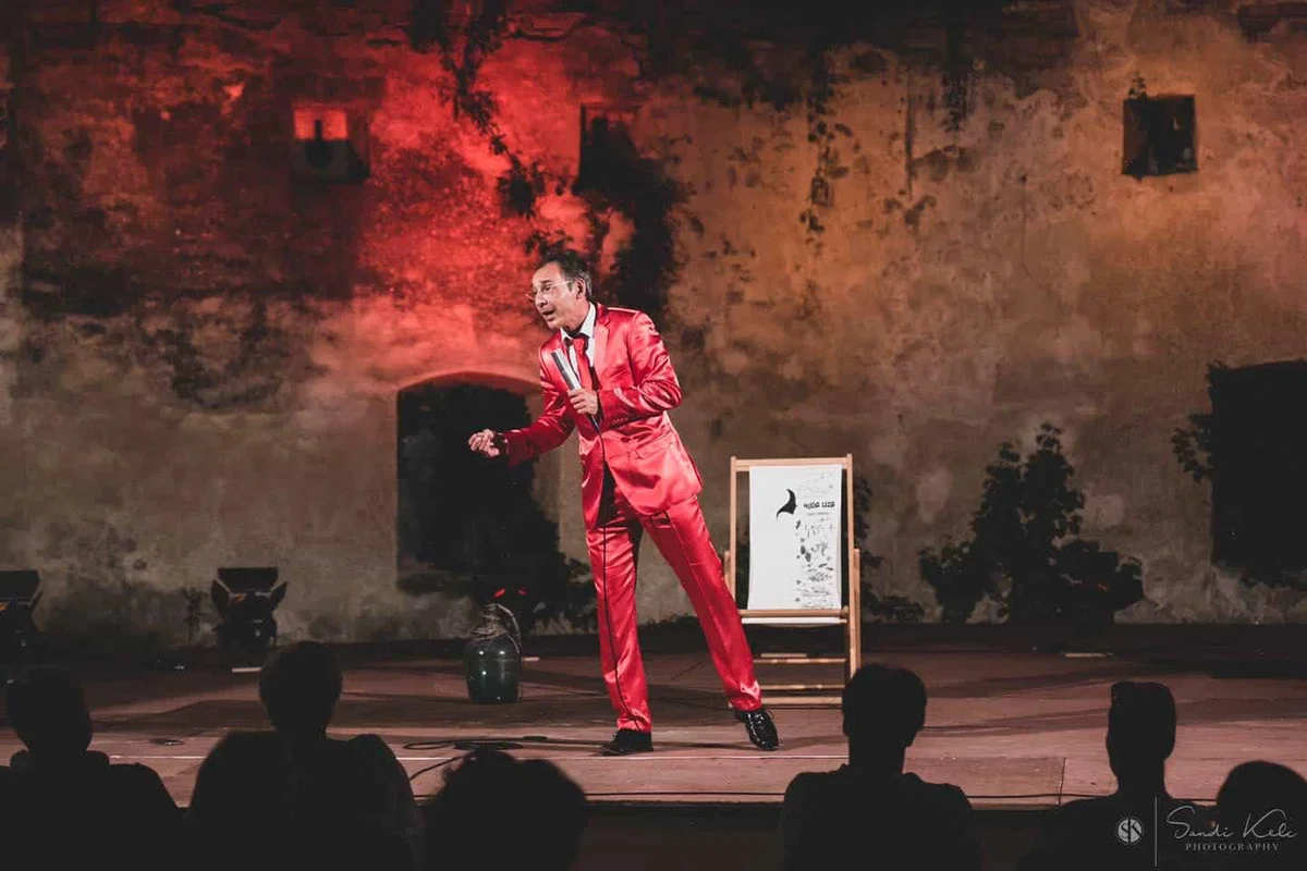 Radljevanje prinaša konec meseca veliko mero zabave in smeha s Tadejem Tošem