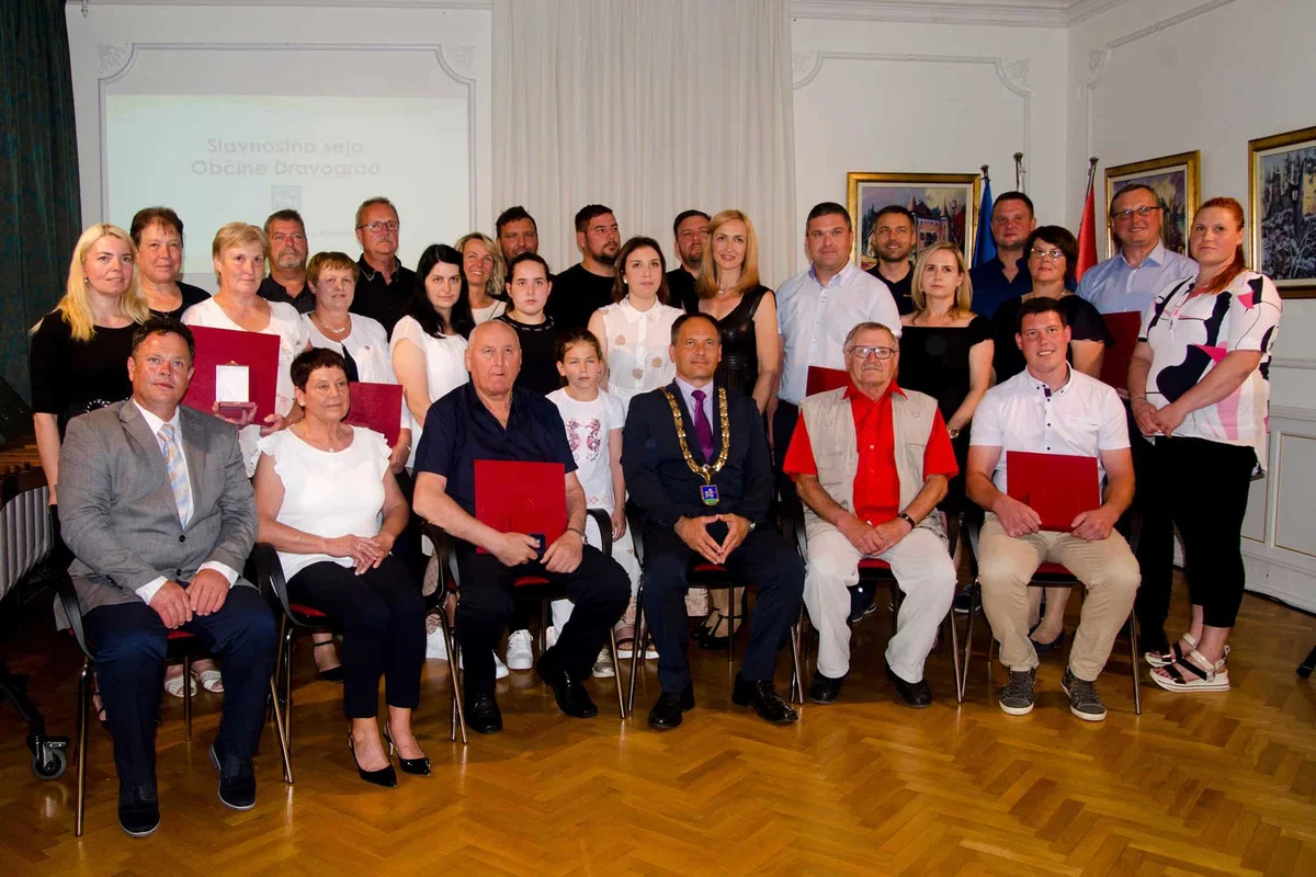 V Dravogradu so podelili občinska priznanja in nagrade