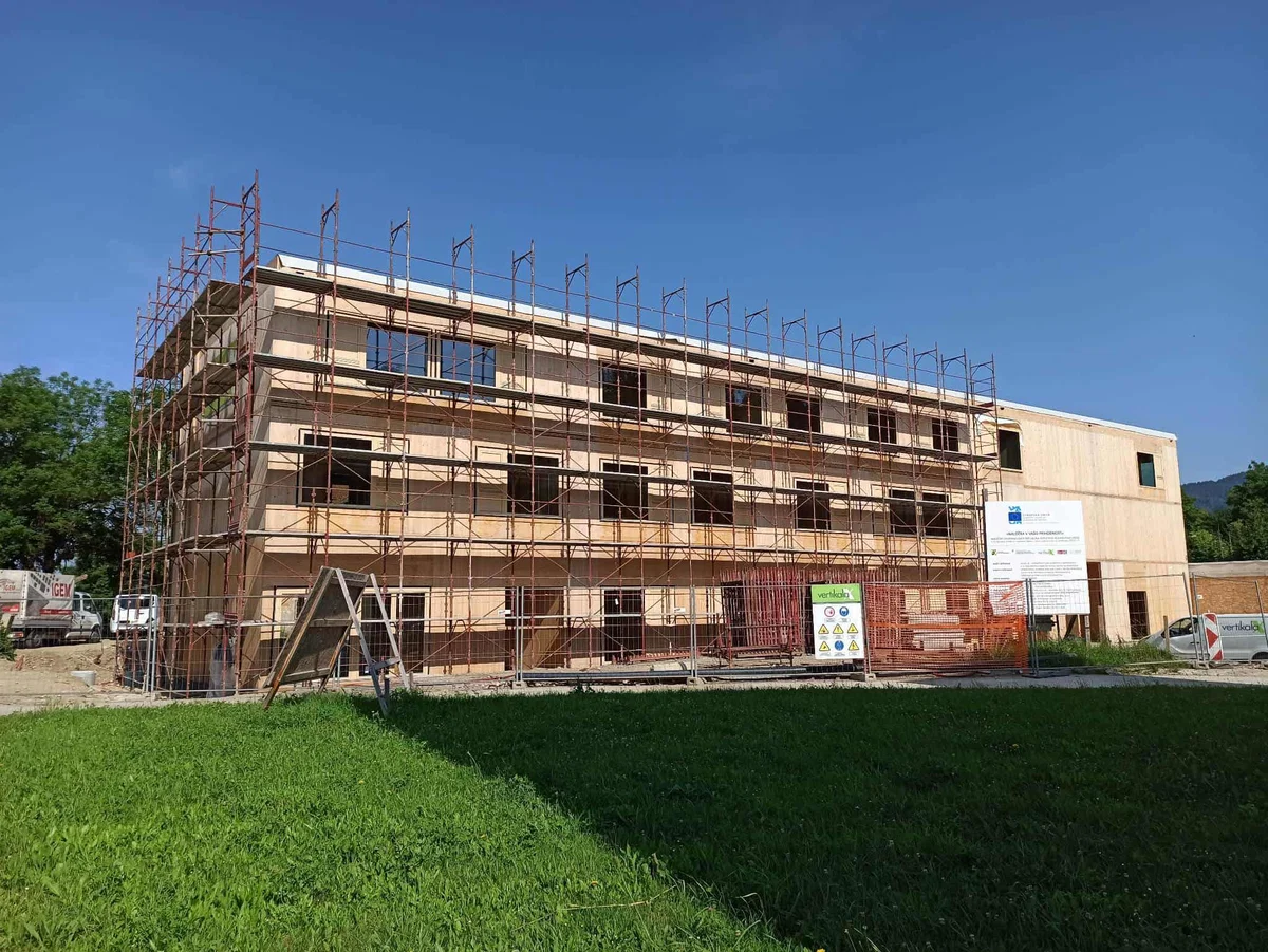 Gradnja centra KO-RA na Ravnah lepo napreduje