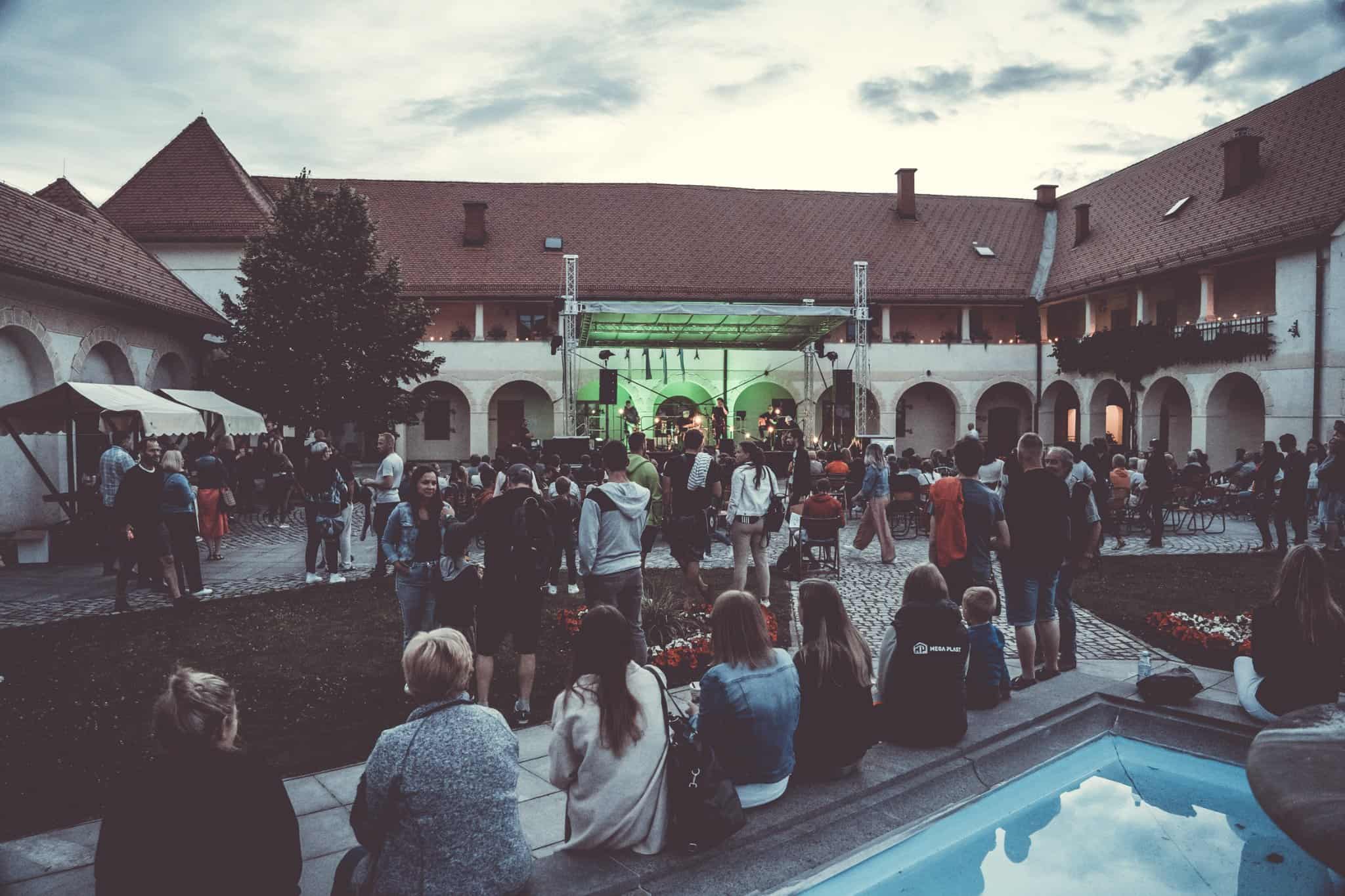 Poletje v mestu in Slovenjegraško poletje sta v polnem teku, preverite kaj prinašata ta konec tedna