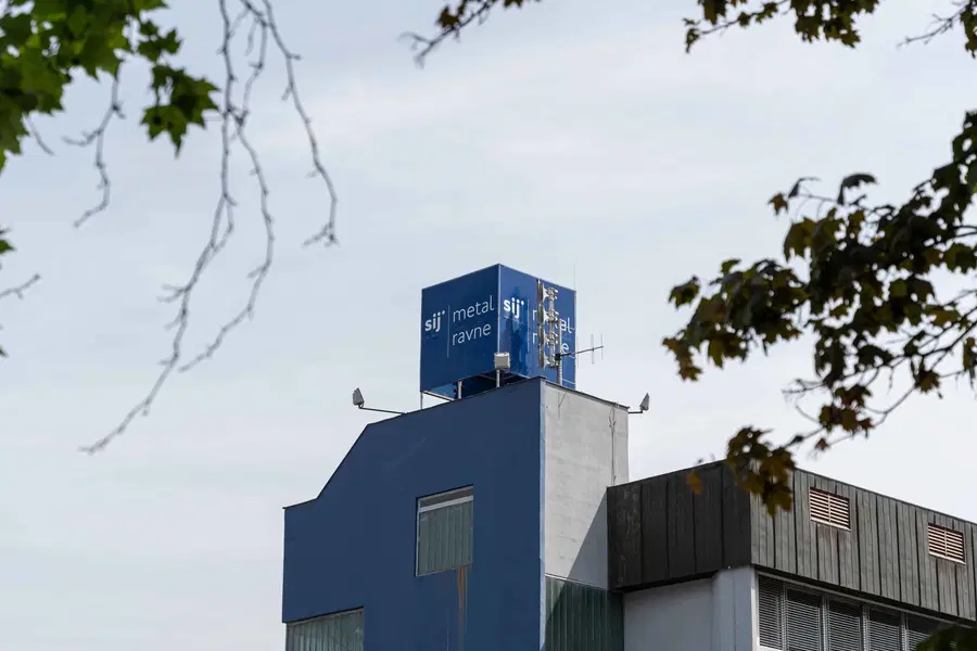 Skupina SIJ sporoča odločitev sodišča: Finančna pomoč zaradi visokih cen energentov je zadržana nezakonito