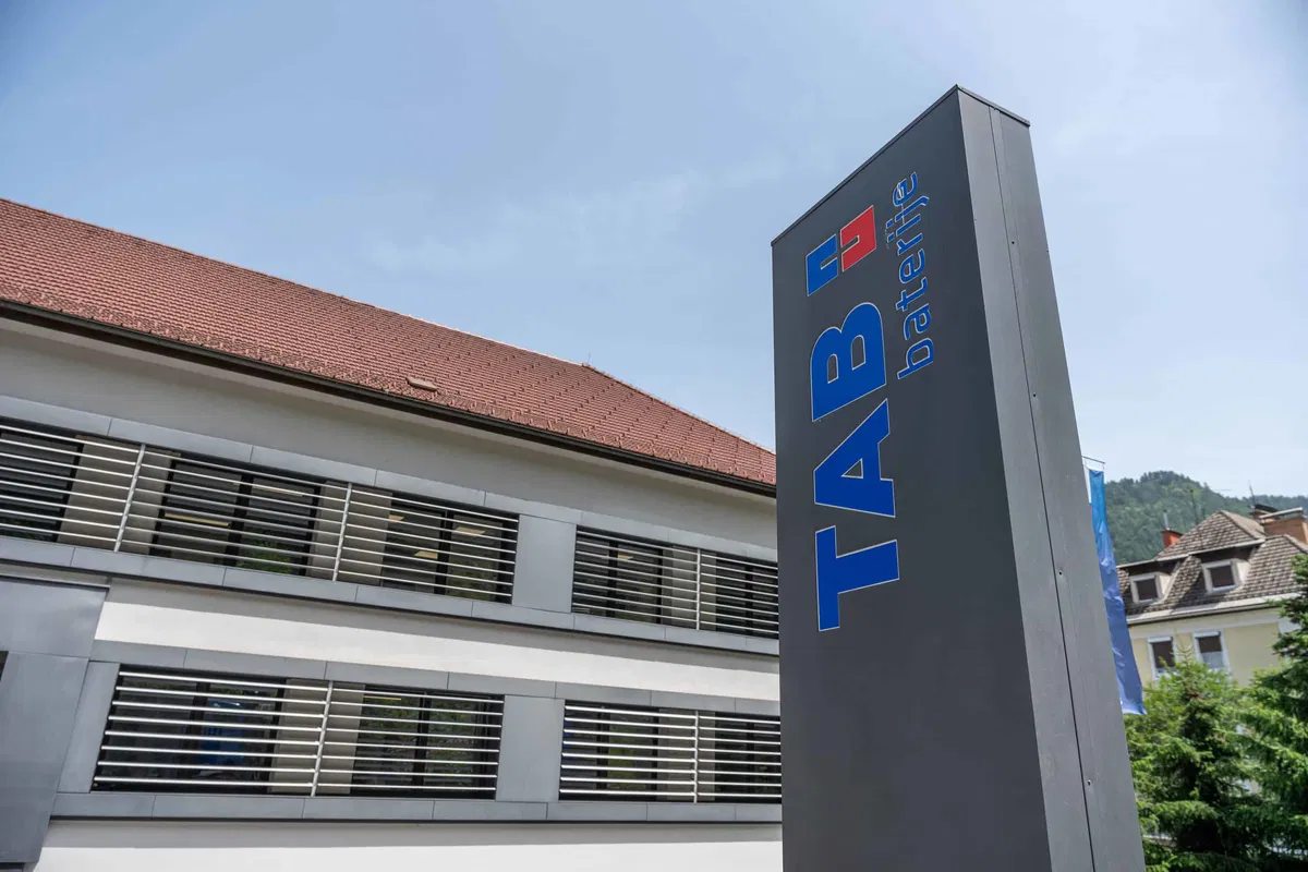 Glede ravnanja z nasutjem akumulatorskih ohišij v Mežici postopki še potekajo