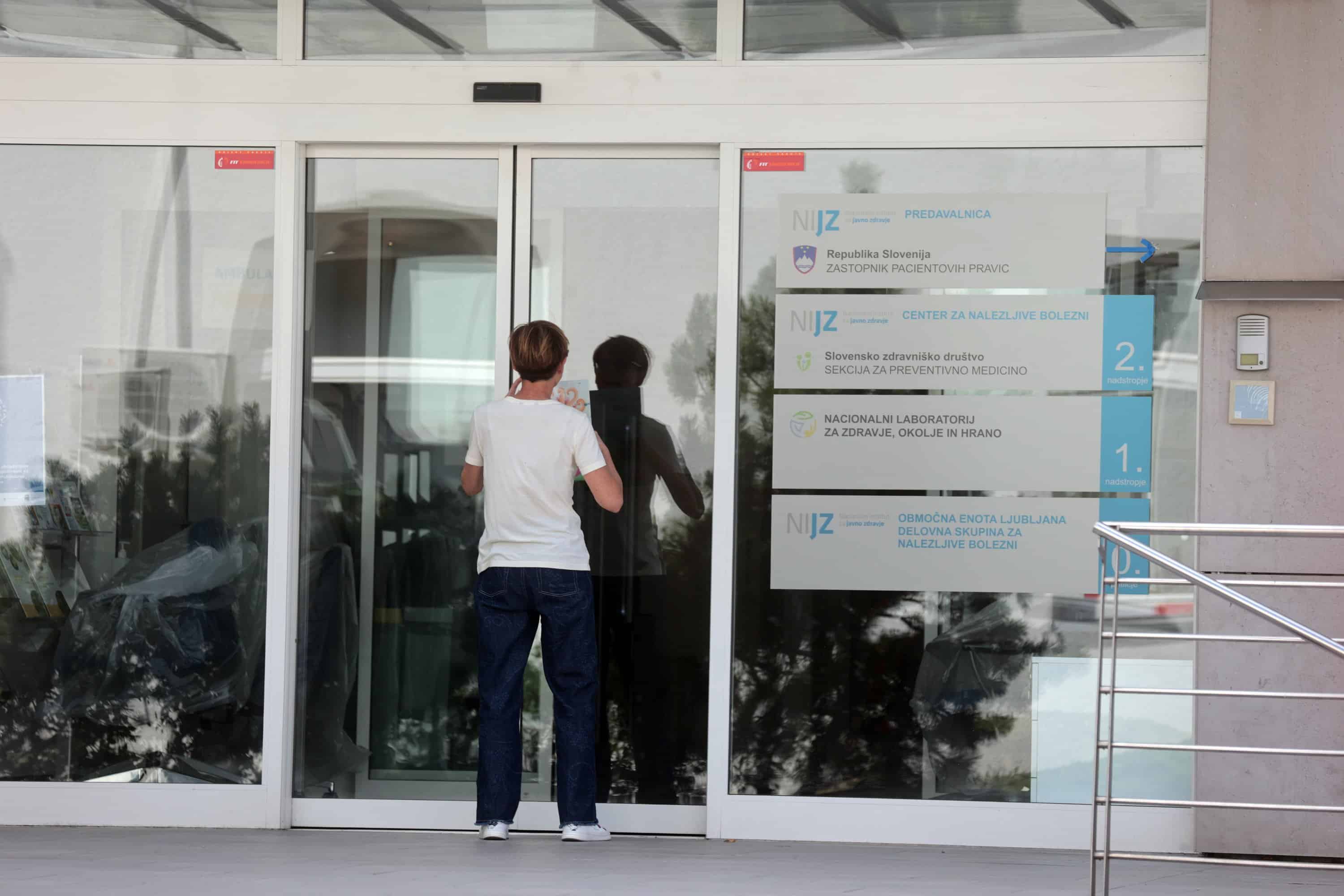 Dodatni termini za odvzeme krvi otrokom v Mežiški dolini, odziv doslej slab