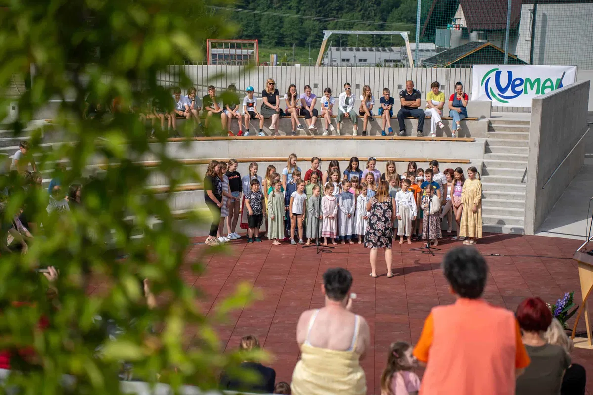 FOTO: Pameče bogatejše za nov prireditveni prostor