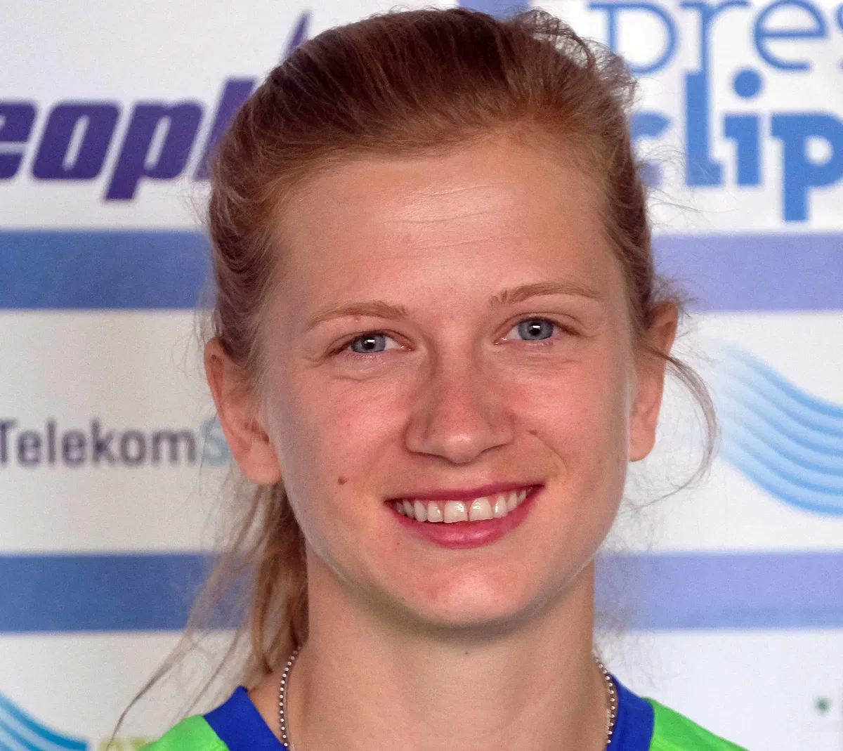 Šutej v Nanjingu osvojila srebrno medaljo na dvoranskem SP