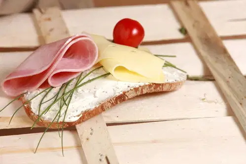 Odpoklic izdelkov pečena slanina Zlate doline