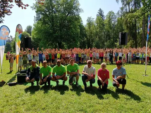 V Grajskem parku na Ravnah na Koroškem je potekal dogodek 'Tečem, da pomagam'
