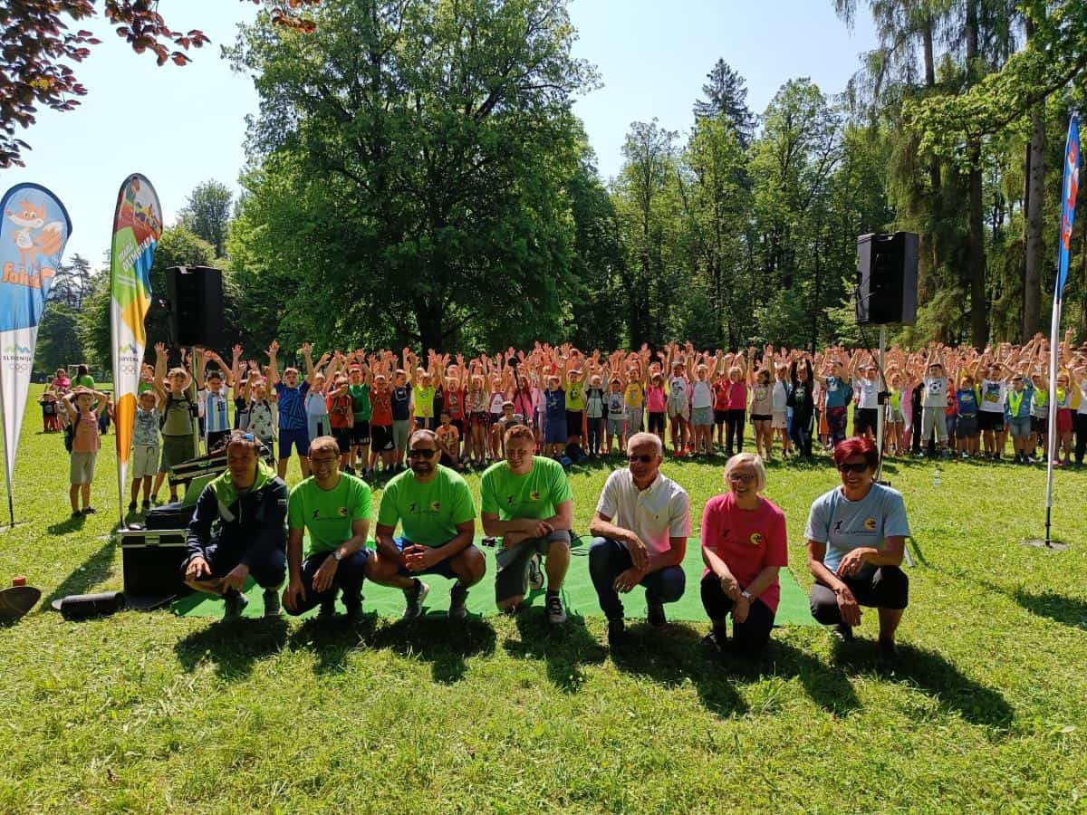 V Grajskem parku na Ravnah na Koroškem je potekal dogodek 'Tečem, da pomagam'