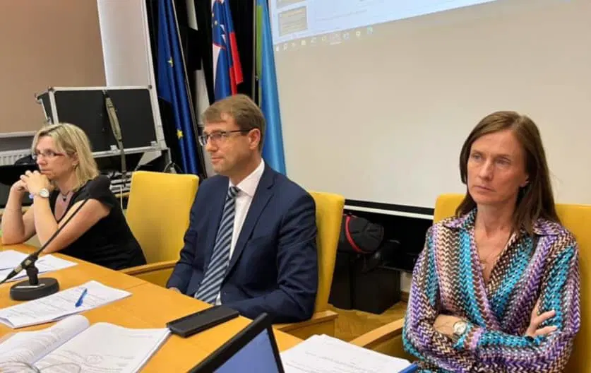 Potekala je 6. redna seja Občinskega sveta Občine Ravne na Koroškem