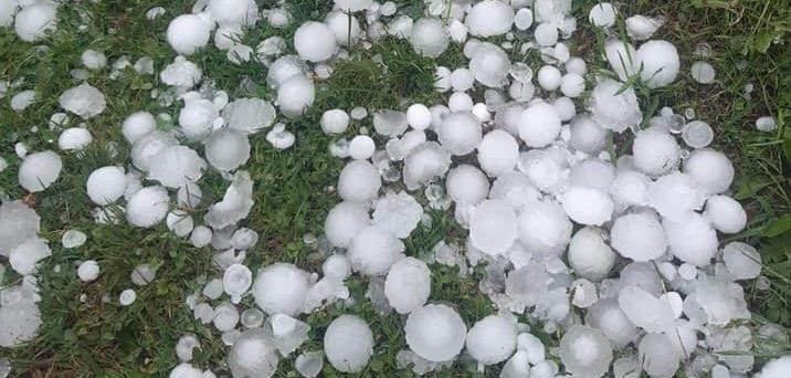 Pozor: na Koroškem napovedujejo možnost močnejšega neurja in toče