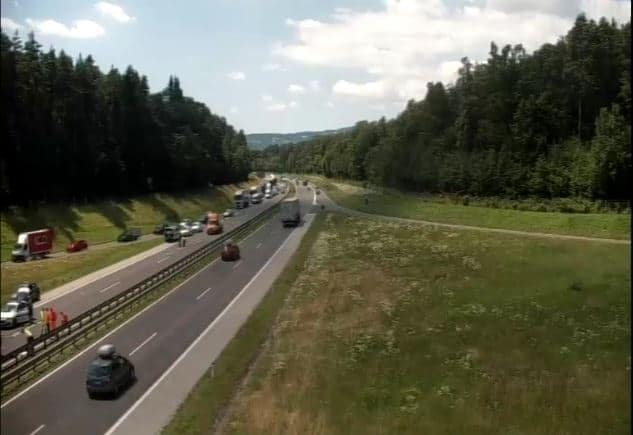 Zaradi prometne nesreče zaprta štajerska avtocesta ob izvozu Maribor - center proti Avstriji