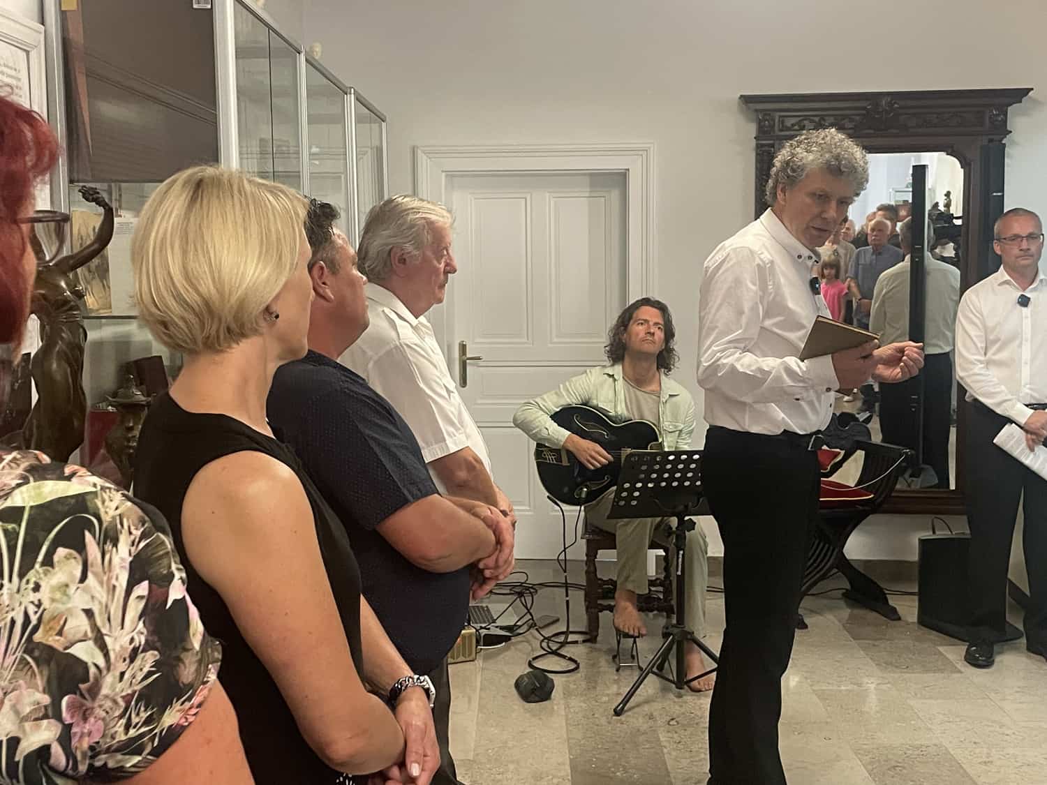 V Dvorcu Bukovje je na ogled razstava častnega občana dr. Ferdinanda Blaznika