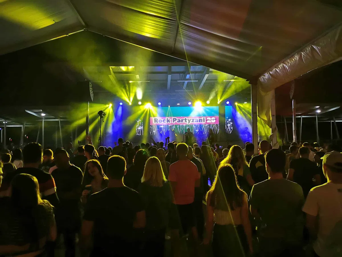 Rockerji razvneli občinstvo v Dravogradu, sledi še Dravograjska noč