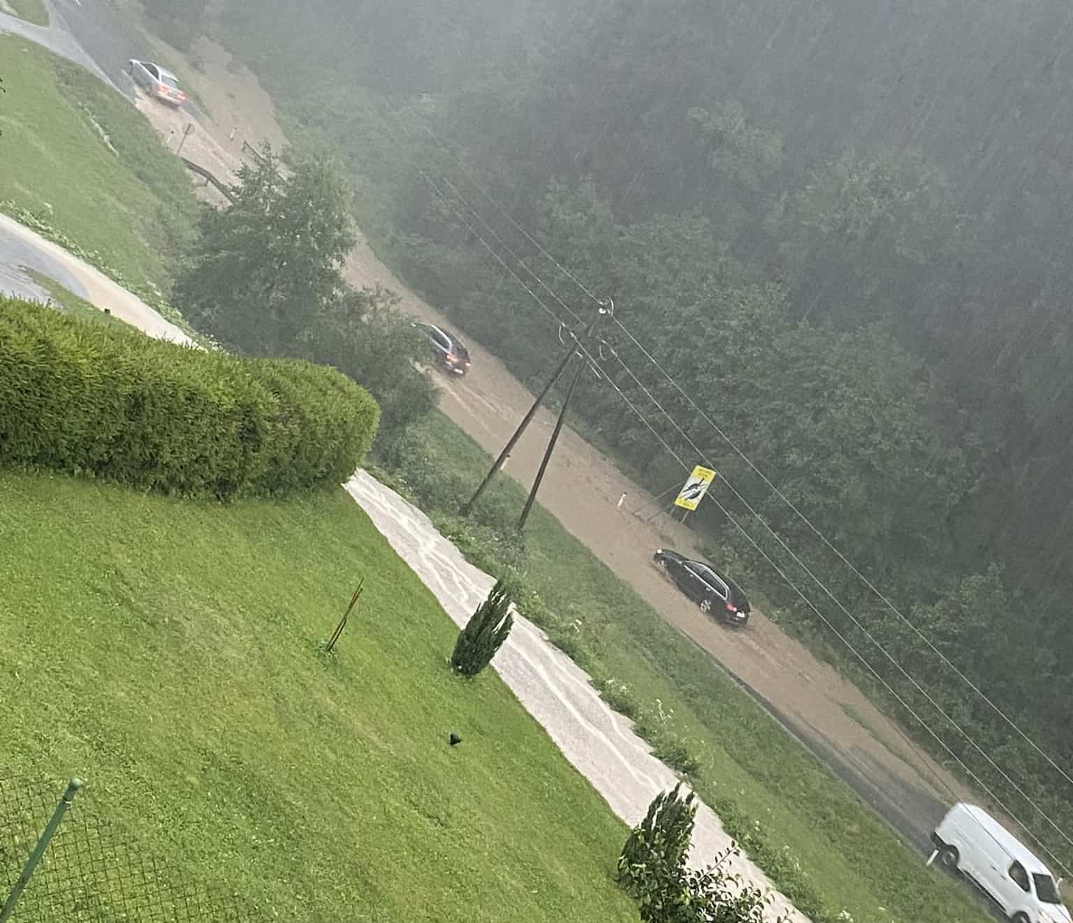 Močan dež spet zajel Koroško