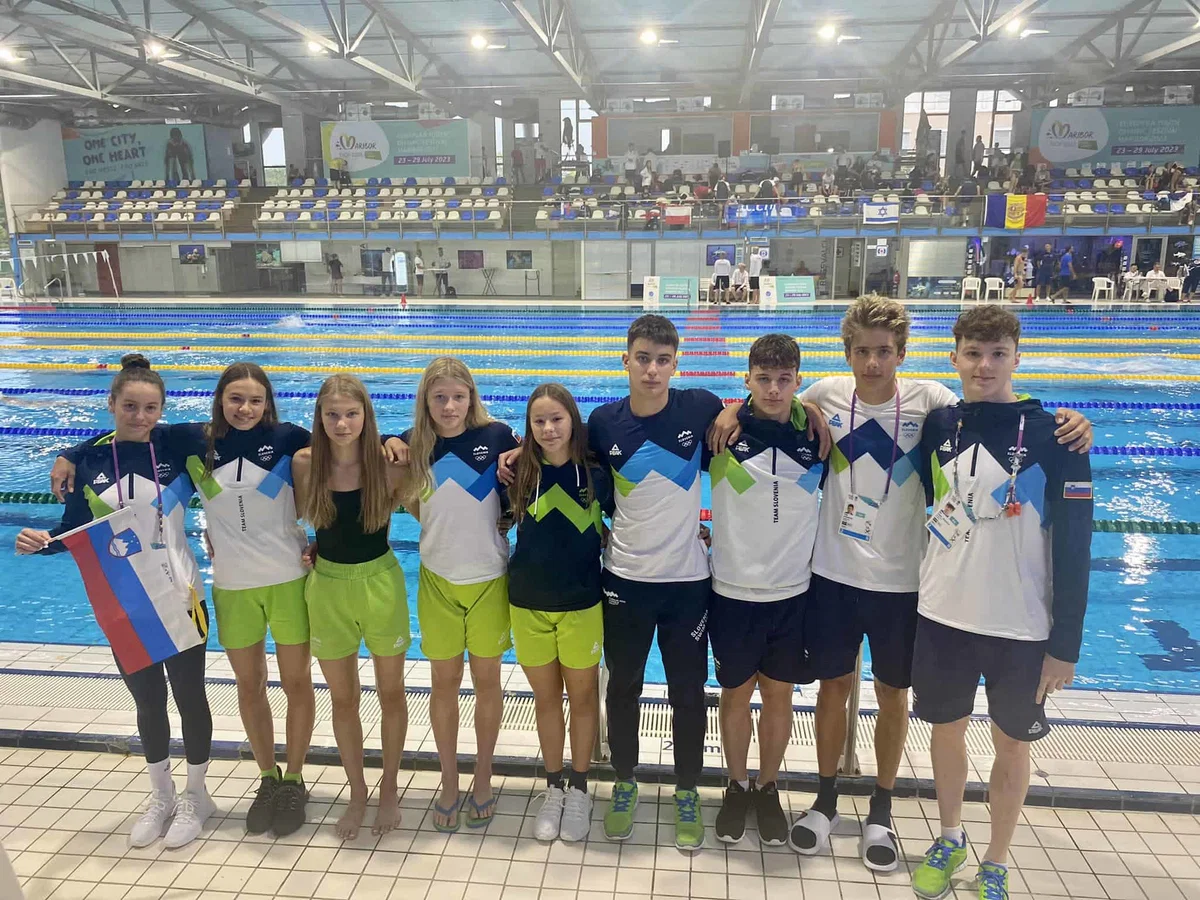 Tina Maze je kot ambasadorka I feel Slovenia nastopila na otvoritvi OFEM Maribor, na katerem tekmujejo tudi koroški mladi športniki