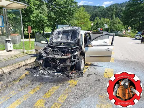 VIDEO: V Šmiklavžu zagorel avto