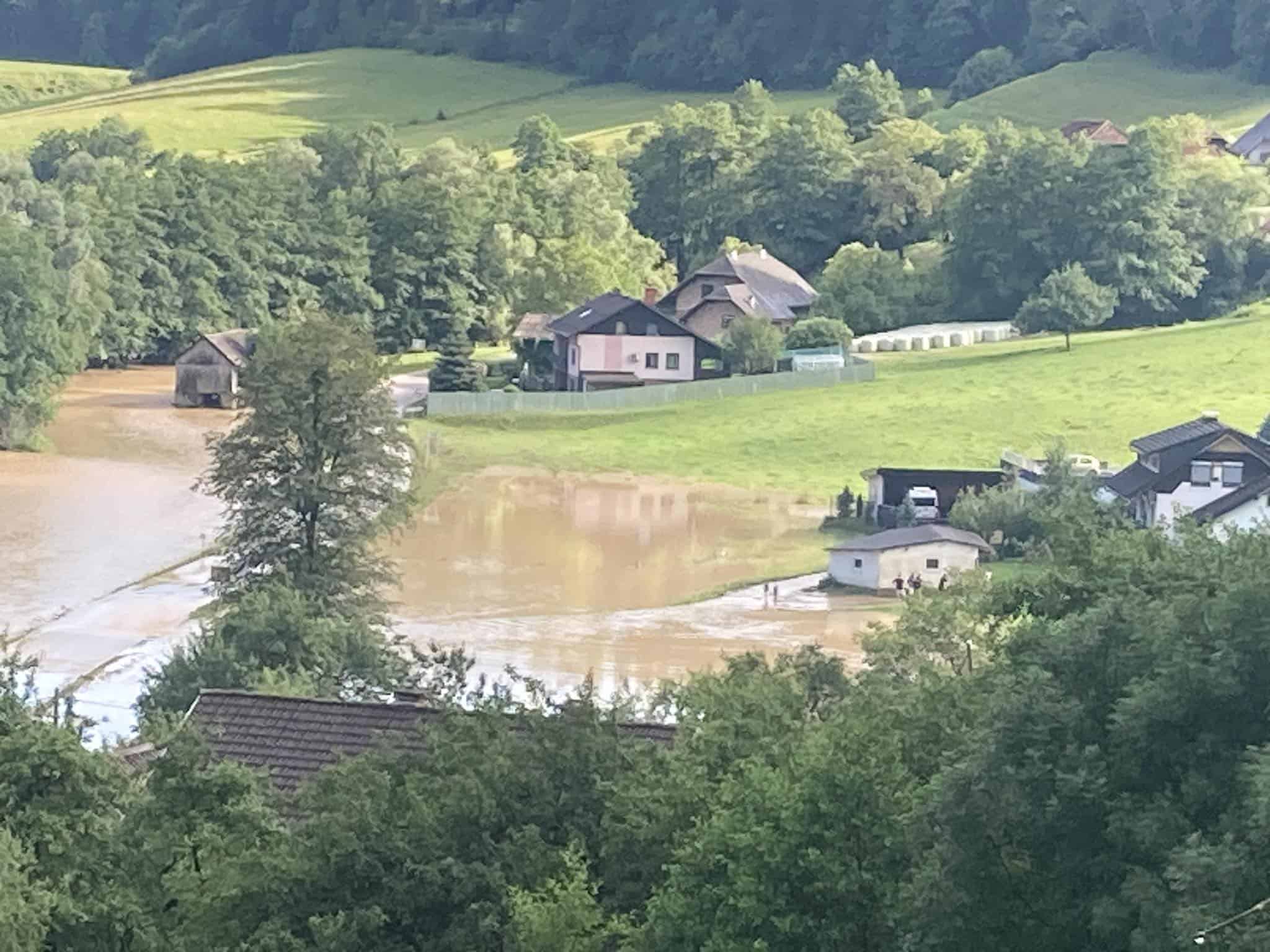 Bruselj pripravlja paket pomoči Sloveniji za odpravo škode v kmetijstvu po ujmi