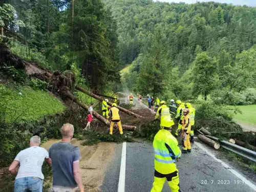Foto: O grozi na terenu poročajo tudi PGD Dolič Šentflorjan