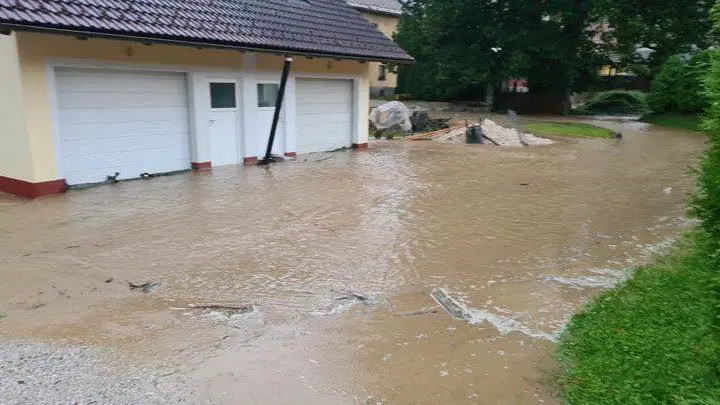 VIDEO in FOTO: Včerajšnje neurje na Koroškem zopet opustošilo