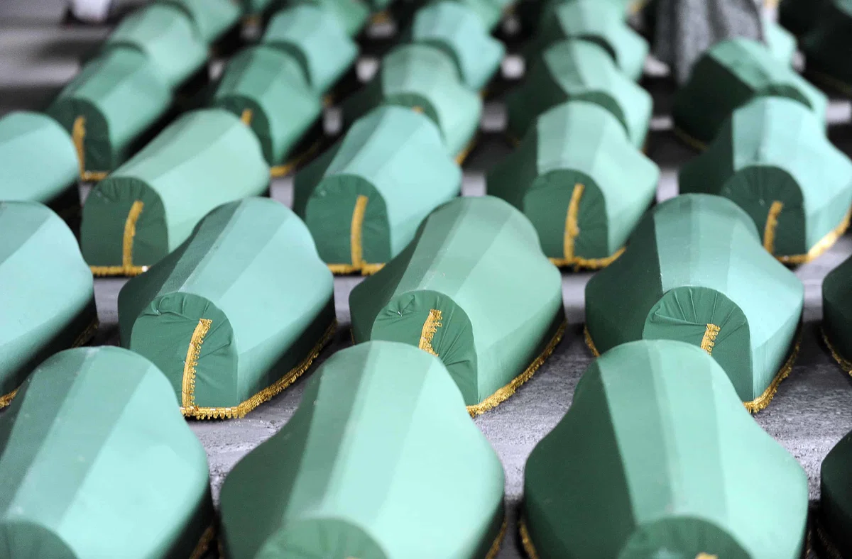 Ob 28. obletnici genocida v Srebrenici danes pokop 30 žrtev