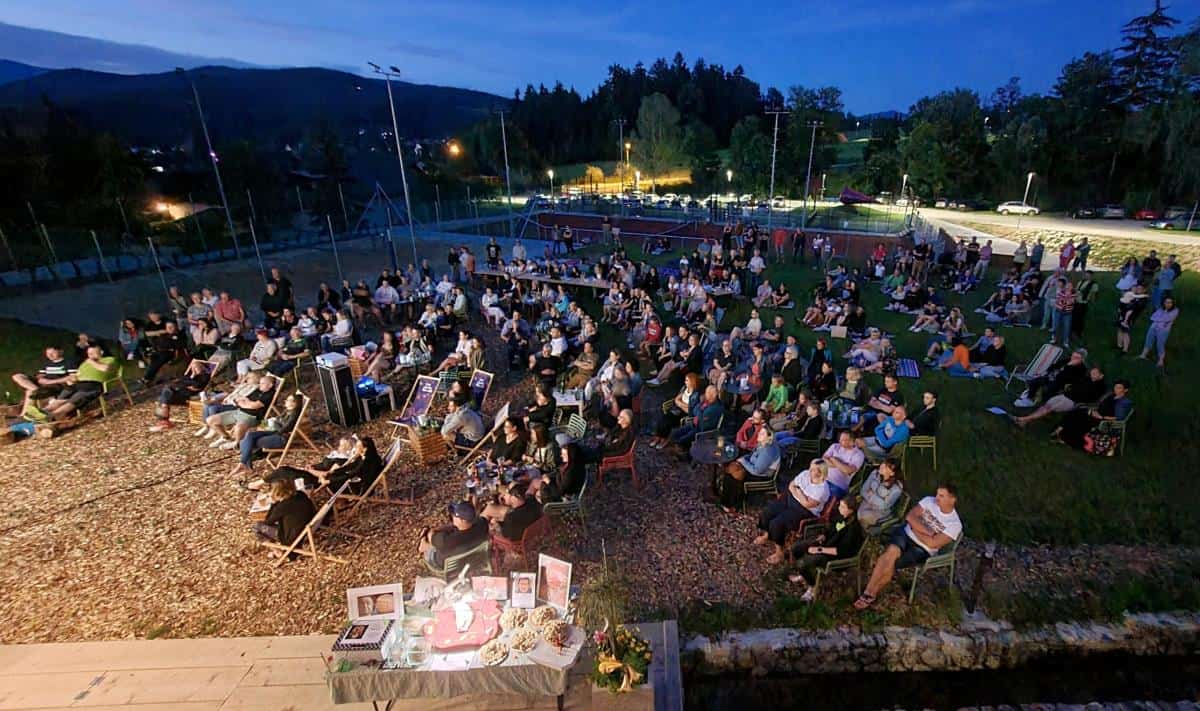Koroški kratek dokumentarni film, Dinozavrova dežela smo si nedavno ogledali na Rimskem vrelcu