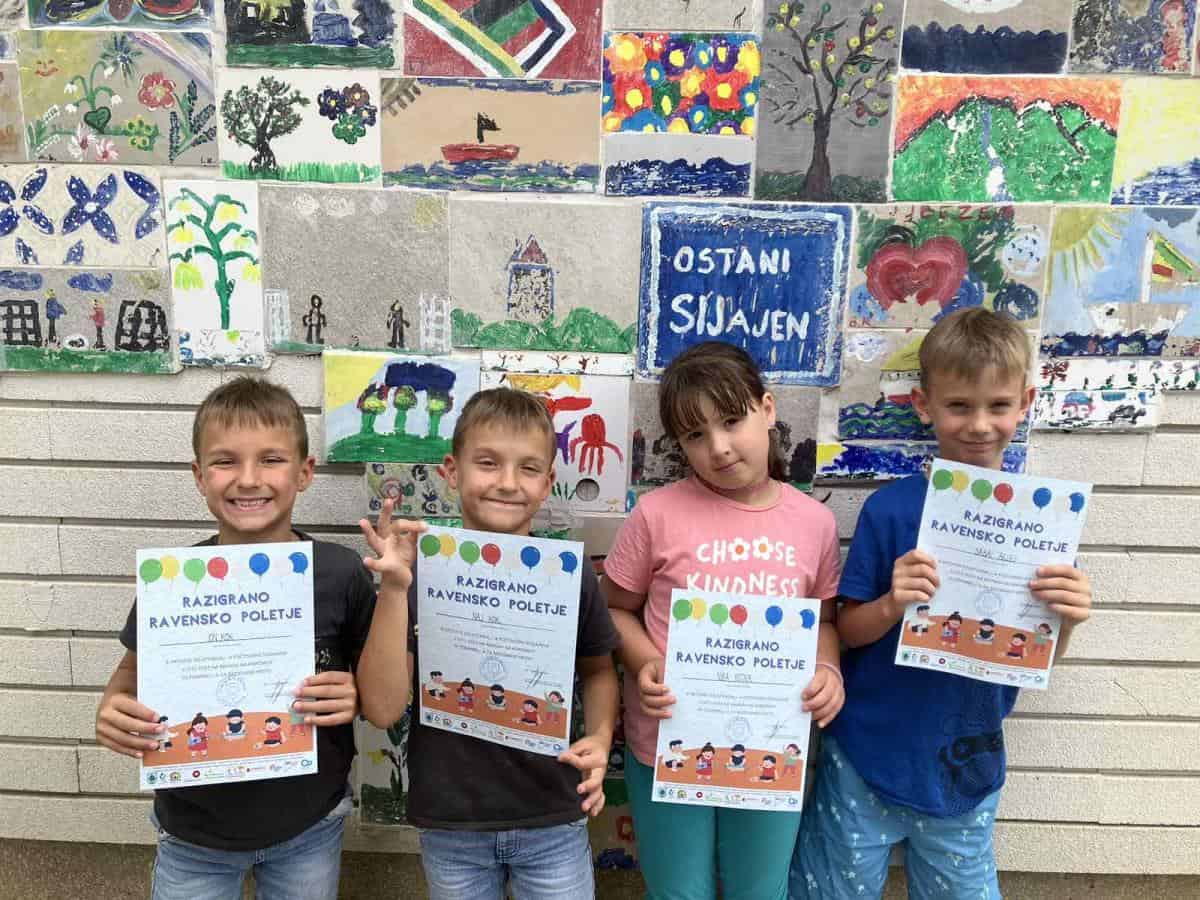 Otroci so tudi prejšnji teden uživali v Razgiranem poletju na Ravnah