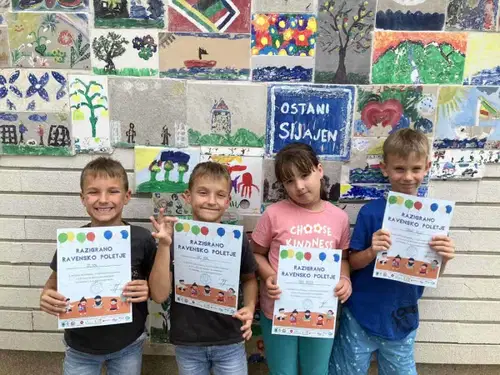 Otroci so tudi prejšnji teden uživali v Razgiranem poletju na Ravnah
