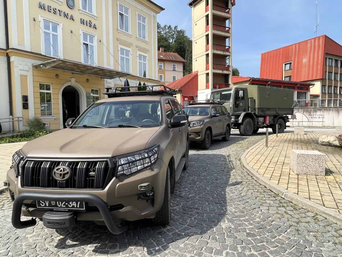 Na Ravne prispela obljubljena pomoč Slovenske vojske