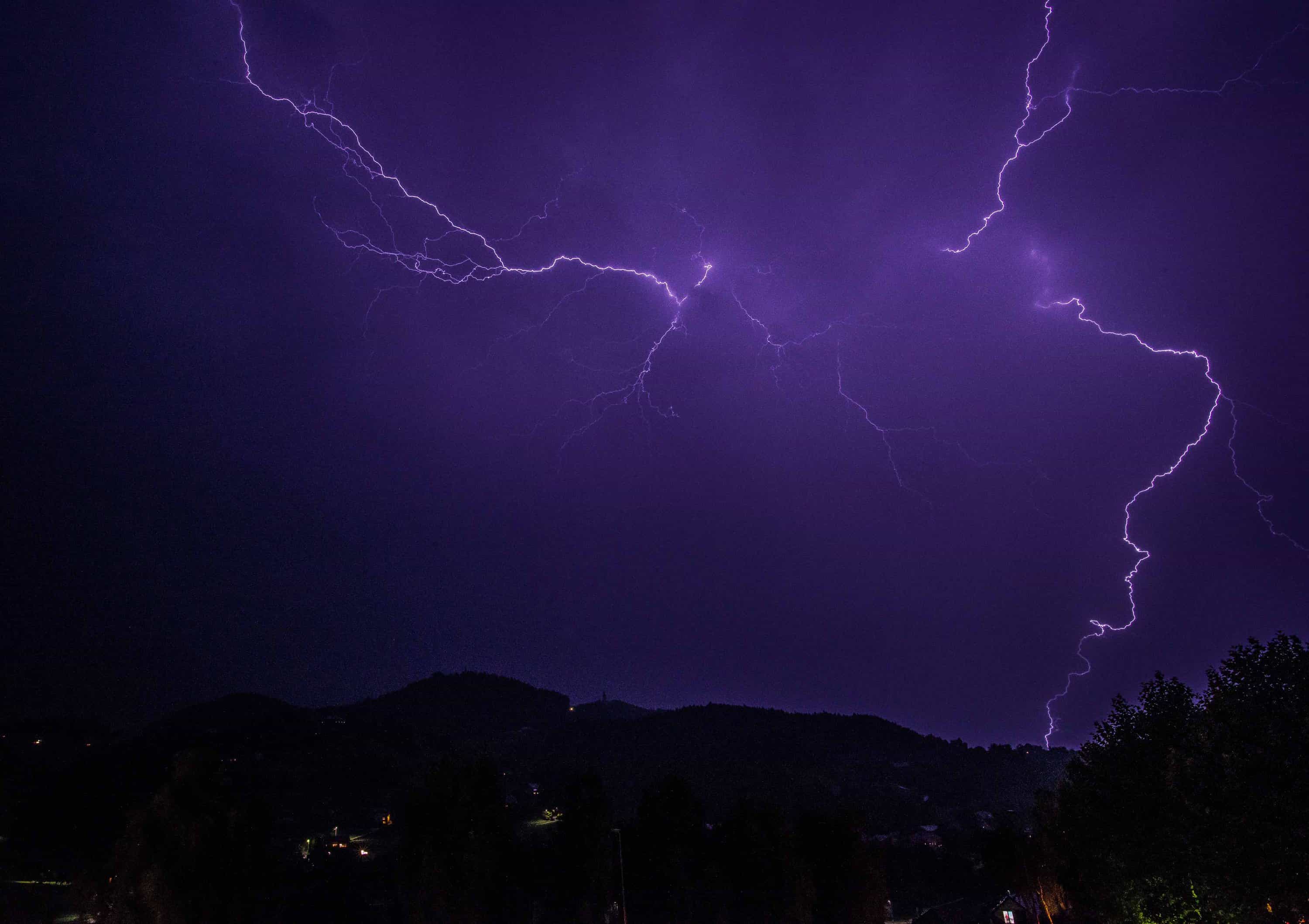 V Črni na Koroškem ter del Slovenj Gradca brez elektrike