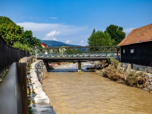 V vzorcih naplavin v Mežiški dolini presežene vrednosti težkih kovin