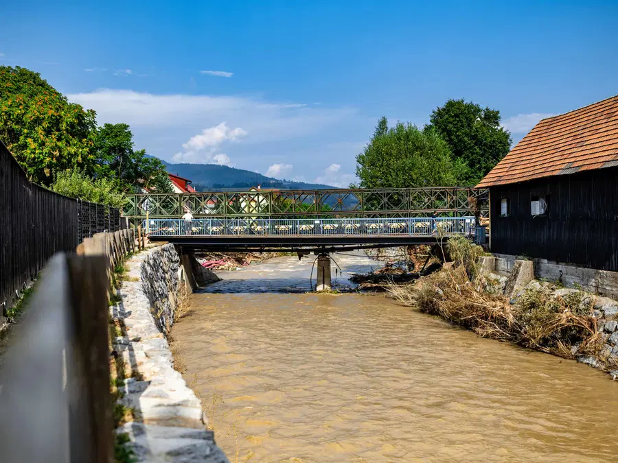 V vzorcih naplavin v Mežiški dolini presežene vrednosti težkih kovin