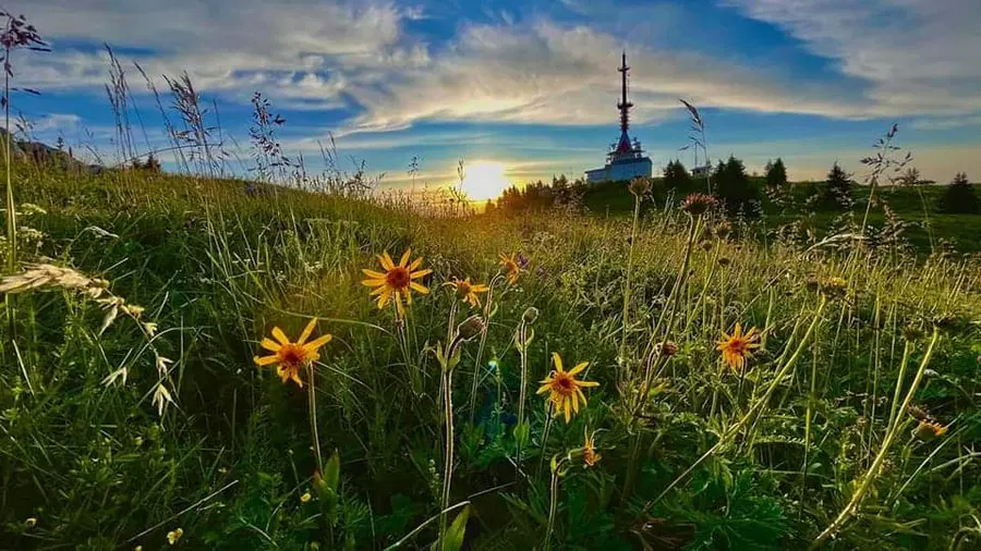 Čaka nas jasna nedelja z občasno oblačnostjo