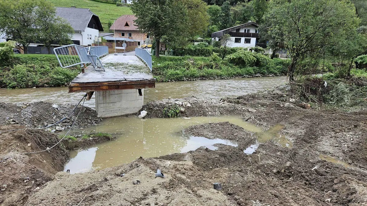 Vlada: Solidarnostni prispevek začasen ukrep kot vir za obnovo