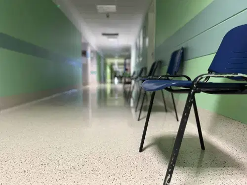 Izpolnite anketo in prispevajte k boljši zdravstveni oskrbi na Koroškem