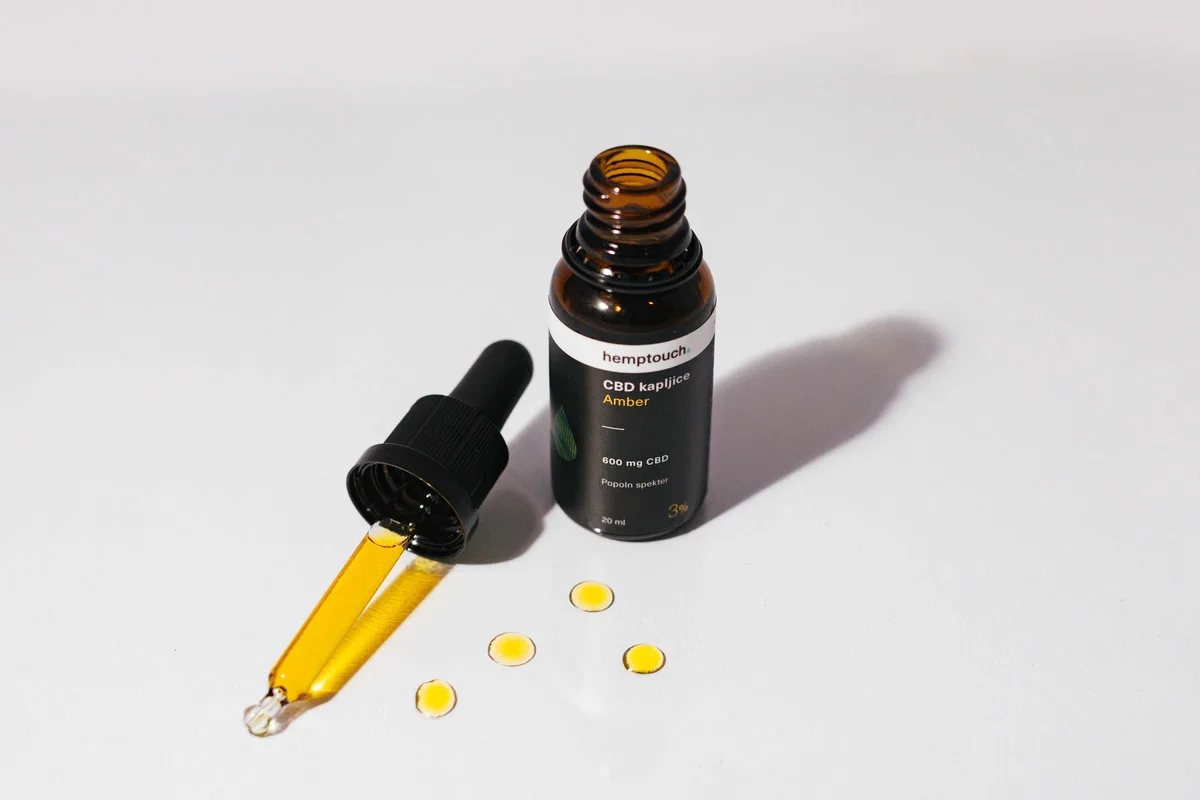 Odpravite vsakodnevni stres s CBD izdelki – 5 nasvetov