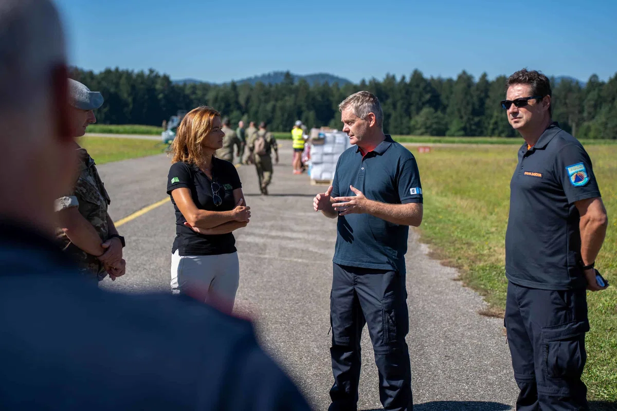 VIDEO in FOTO: Letališče v Mislinjski Dobravi je obiskala ministrica Tanja Fajon z delegacijo