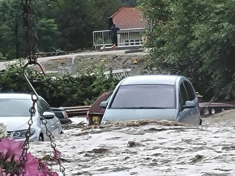 Predlog interventnega zakona prinaša dolg seznam ukrepov po ujmi